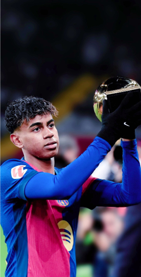 球迷看得手心冒汗