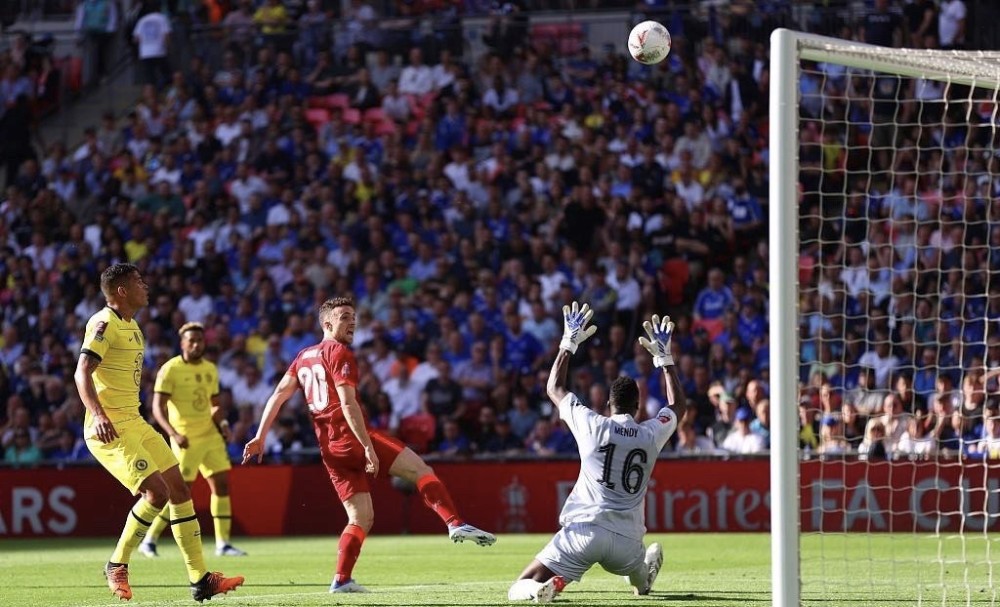 德天空：拜仁看上安德莱赫特17岁中场德卡特